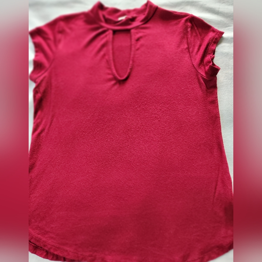 OCCASION Ladies Pullover Shirt Size Large Cap Sleeves.
